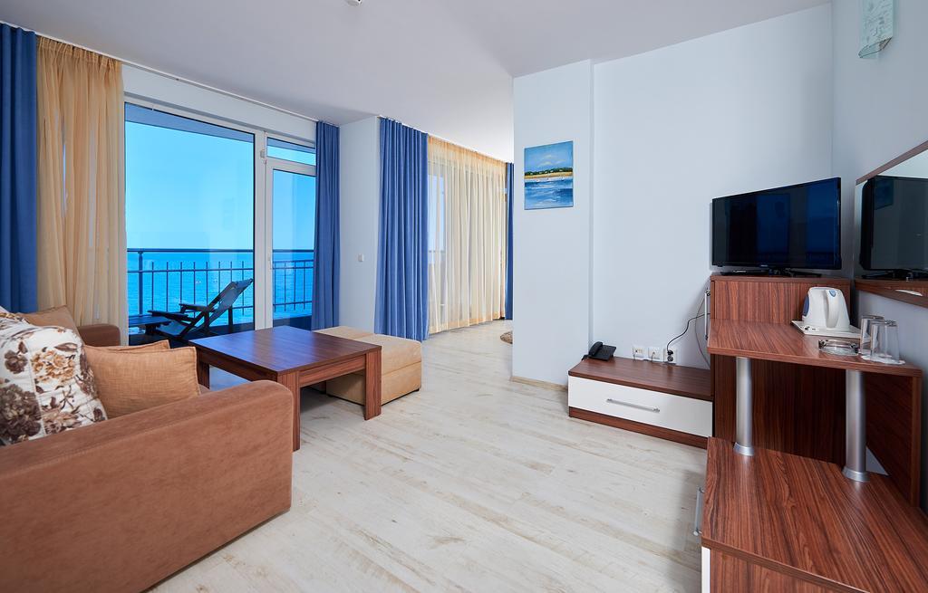 Family Hotel Regata Поморіє Екстер'єр фото